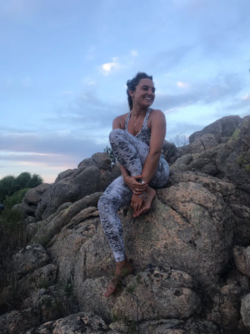 KAYLA CROP TOP GREY SNAKE